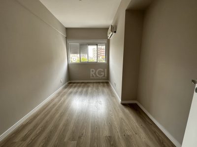 Apartamento à venda com 66m², 2 quartos, 1 suíte, 1 vaga no bairro Menino Deus em Porto Alegre - Foto 7