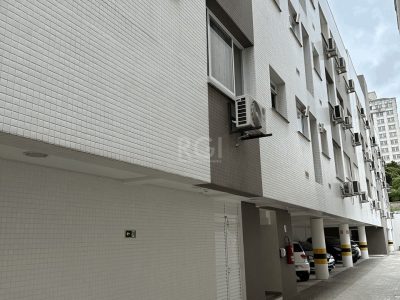 Apartamento à venda com 66m², 2 quartos, 1 suíte, 1 vaga no bairro Menino Deus em Porto Alegre - Foto 13