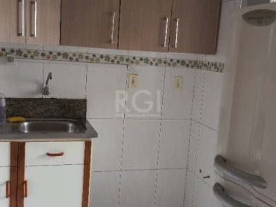 Apartamento à venda com 64m², 3 quartos, 1 vaga no bairro Jardim Planalto em Porto Alegre - Foto 2