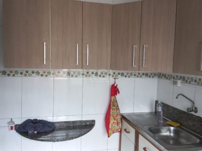 Apartamento à venda com 64m², 3 quartos, 1 vaga no bairro Jardim Planalto em Porto Alegre - Foto 3