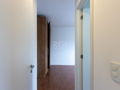 Apartamento à venda com 69m², 2 quartos, 1 suíte, 1 vaga no bairro Tristeza em Porto Alegre - Foto 23