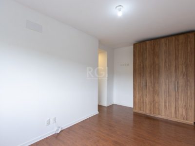 Apartamento à venda com 69m², 2 quartos, 1 suíte, 1 vaga no bairro Tristeza em Porto Alegre - Foto 27