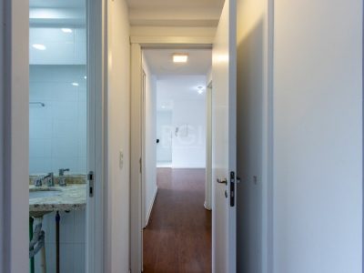 Apartamento à venda com 69m², 2 quartos, 1 suíte, 1 vaga no bairro Tristeza em Porto Alegre - Foto 28