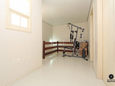 Casa à venda com 120m², 3 quartos, 1 suíte, 2 vagas no bairro Medianeira em Porto Alegre - Foto 24