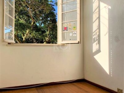 Casa à venda com 106m², 3 quartos no bairro Medianeira em Porto Alegre - Foto 5