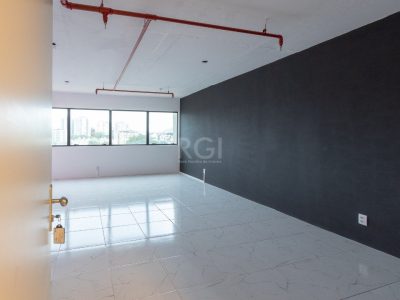 Conjunto/Sala à venda com 37m², 1 vaga no bairro Cristal em Porto Alegre - Foto 3