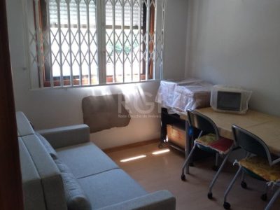 Apartamento à venda com 74m², 2 quartos, 1 suíte, 1 vaga no bairro Petrópolis em Porto Alegre - Foto 4