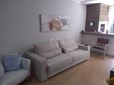 Apartamento à venda com 74m², 2 quartos, 1 suíte, 1 vaga no bairro Petrópolis em Porto Alegre - Foto 2