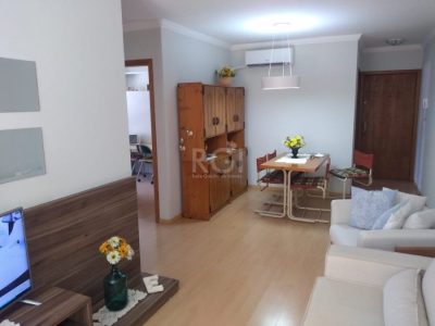 Apartamento à venda com 74m², 2 quartos, 1 suíte, 1 vaga no bairro Petrópolis em Porto Alegre - Foto 3