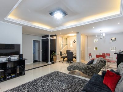 Casa à venda com 267m², 3 quartos, 1 suíte, 3 vagas no bairro Jardim Itu em Porto Alegre - Foto 8