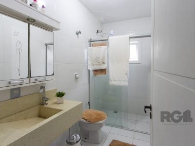 Casa à venda com 267m², 3 quartos, 1 suíte, 3 vagas no bairro Jardim Itu em Porto Alegre - Foto 30