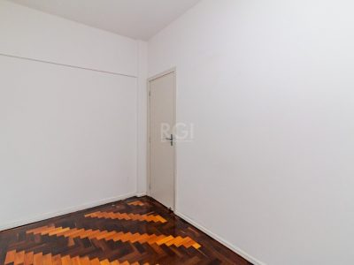 Apartamento à venda com 60m², 3 quartos, 1 vaga no bairro Passo d'Areia em Porto Alegre - Foto 13