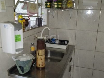 Apartamento à venda com 64m², 2 quartos no bairro Passo d'Areia em Porto Alegre - Foto 9