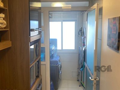 Apartamento à venda com 60m², 2 quartos, 1 suíte, 1 vaga no bairro Medianeira em Porto Alegre - Foto 8