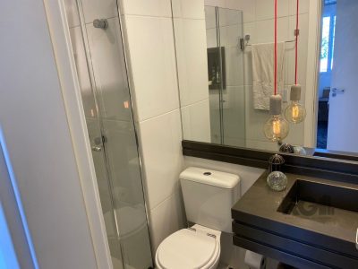 Apartamento à venda com 60m², 2 quartos, 1 suíte, 1 vaga no bairro Medianeira em Porto Alegre - Foto 13