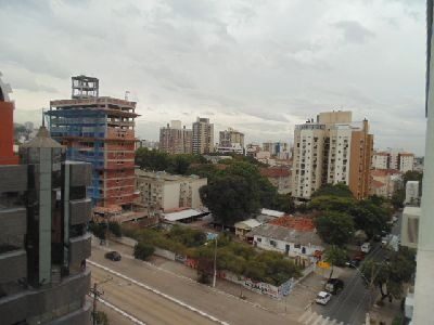 Cobertura à venda com 259m², 3 quartos, 1 suíte, 2 vagas no bairro Menino Deus em Porto Alegre - Foto 24