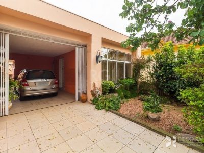 Casa à venda com 140m², 2 quartos, 2 suítes, 2 vagas no bairro Medianeira em Porto Alegre - Foto 8