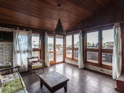 Casa à venda com 240m², 3 quartos, 1 suíte, 4 vagas no bairro Ipanema em Porto Alegre - Foto 40