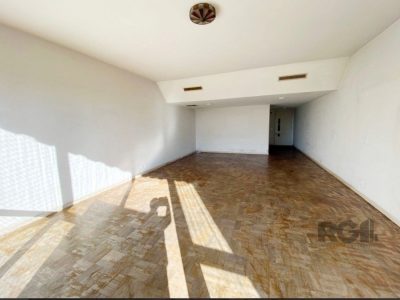 Apartamento à venda com 196m², 3 quartos, 1 suíte, 1 vaga no bairro Moinhos de Vento em Porto Alegre - Foto 37