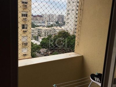 Apartamento à venda com 85m², 3 quartos, 1 suíte, 1 vaga no bairro Vila Ipiranga em Porto Alegre - Foto 15