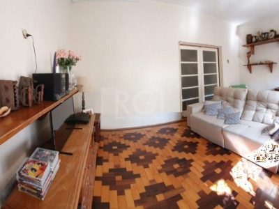 Apartamento à venda com 125m², 3 quartos, 1 suíte no bairro Rio Branco em Porto Alegre - Foto 2