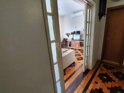 Apartamento à venda com 125m², 3 quartos, 1 suíte no bairro Rio Branco em Porto Alegre - Foto 9