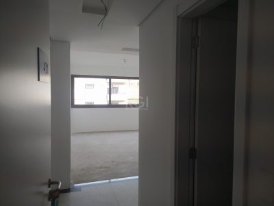 Apartamento à venda com 123m², 3 quartos, 1 suíte, 2 vagas no bairro Petrópolis em Porto Alegre - Foto 3