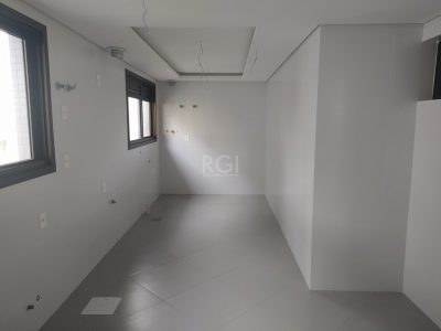 Apartamento à venda com 123m², 3 quartos, 1 suíte, 2 vagas no bairro Petrópolis em Porto Alegre - Foto 11