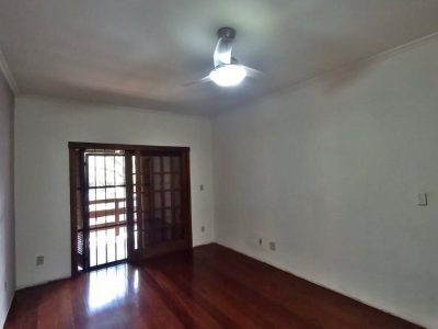 Casa à venda com 420m², 4 quartos, 1 suíte, 5 vagas no bairro Santa Tecla em Porto Alegre - Foto 23