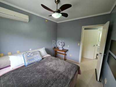 Apartamento à venda com 94m², 3 quartos, 1 suíte, 1 vaga no bairro Menino Deus em Porto Alegre - Foto 18