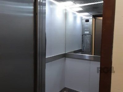 Apartamento à venda com 81m², 3 quartos no bairro Centro Histórico em Porto Alegre - Foto 3