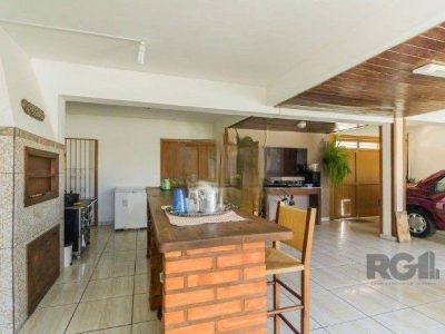 Casa à venda com 216m², 3 quartos, 2 suítes no bairro Partenon em Porto Alegre - Foto 21