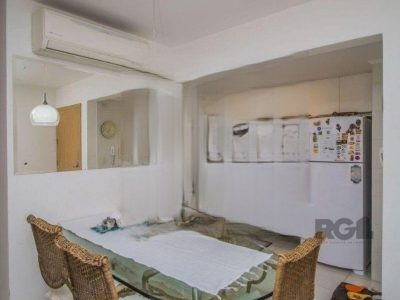 Apartamento à venda com 171m², 3 quartos, 1 suíte, 2 vagas no bairro Rio Branco em Porto Alegre - Foto 4