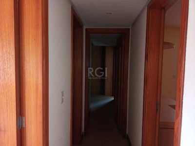 Apartamento à venda com 138m², 3 quartos, 1 suíte, 2 vagas no bairro Bela Vista em Porto Alegre - Foto 4