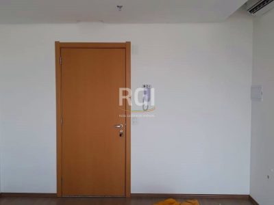 Conjunto/Sala à venda com 38m² no bairro Cidade Baixa em Porto Alegre - Foto 2