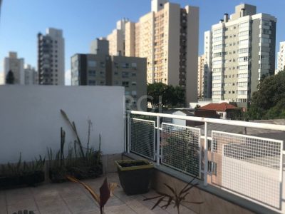 Cobertura à venda com 167m², 3 quartos, 2 vagas no bairro Passo d'Areia em Porto Alegre - Foto 2