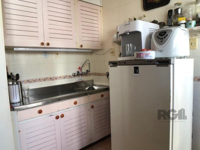 Apartamento à venda com 78m², 2 quartos no bairro Menino Deus em Porto Alegre - Foto 4