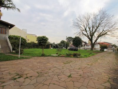 Casa à venda com 840m², 7 quartos, 3 suítes, 8 vagas no bairro Medianeira em Porto Alegre - Foto 55