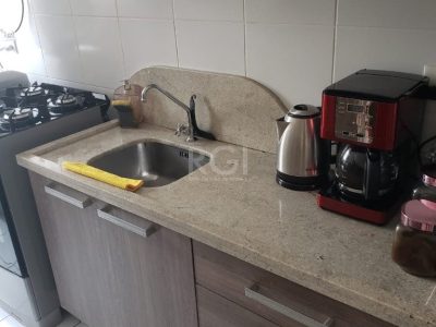 Apartamento à venda com 65m², 3 quartos, 1 suíte, 1 vaga no bairro Vila Ipiranga em Porto Alegre - Foto 7