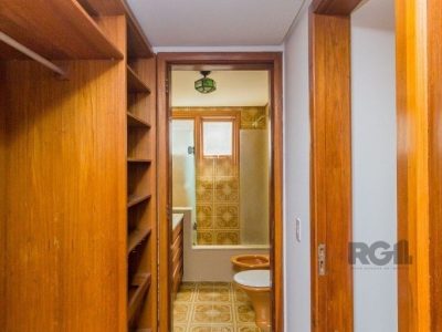 Apartamento à venda com 189m², 3 quartos, 1 suíte, 3 vagas no bairro Moinhos de Vento em Porto Alegre - Foto 18