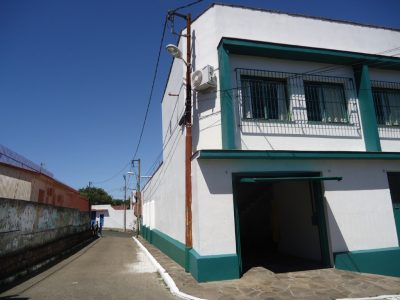 Casa à venda com 750m², 4 quartos, 2 suítes, 5 vagas no bairro Santa Tereza em Porto Alegre - Foto 3