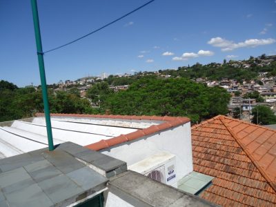 Casa à venda com 750m², 4 quartos, 2 suítes, 5 vagas no bairro Santa Tereza em Porto Alegre - Foto 30