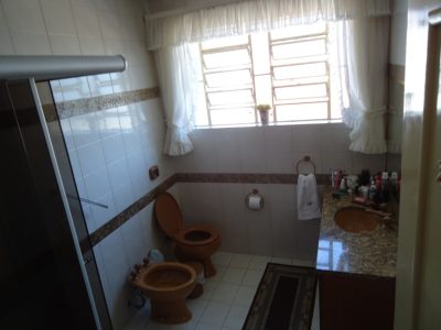 Casa à venda com 750m², 4 quartos, 2 suítes, 5 vagas no bairro Santa Tereza em Porto Alegre - Foto 45