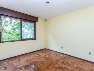 Apartamento à venda com 79m², 3 quartos, 1 vaga no bairro Vila Ipiranga em Porto Alegre - Foto 2