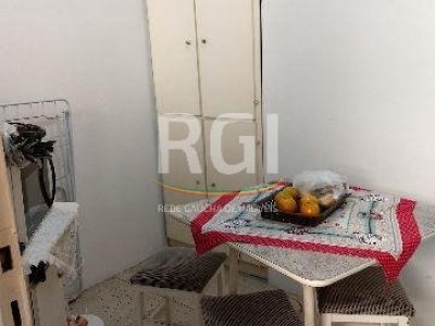 Apartamento à venda com 66m², 2 quartos no bairro Rio Branco em Porto Alegre - Foto 4