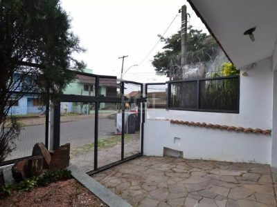 Casa à venda com 267m², 4 quartos, 1 suíte, 2 vagas no bairro Tristeza em Porto Alegre - Foto 2