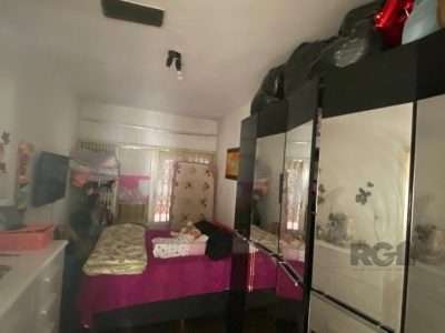 Casa à venda com 330m², 5 quartos, 1 suíte, 3 vagas no bairro Santana em Porto Alegre - Foto 9