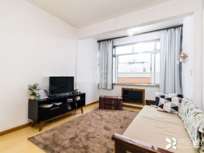 Apartamento à venda com 79m², 2 quartos, 1 vaga no bairro Partenon em Porto Alegre - Foto 3