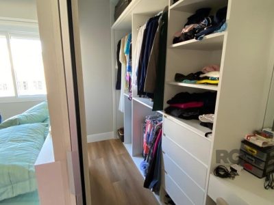 Apartamento à venda com 74m², 3 quartos, 1 suíte, 2 vagas no bairro Menino Deus em Porto Alegre - Foto 12