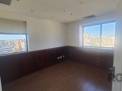 Conjunto/Sala à venda com 170m² no bairro Menino Deus em Porto Alegre - Foto 3